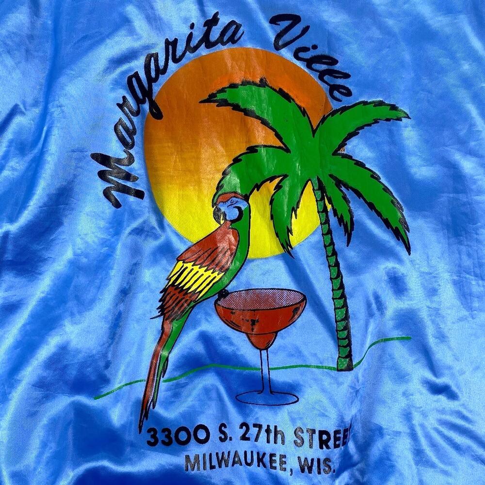 Margarita Ville Satin Bomber Jacket Mens M Blue Parrot Palm Bar Souvenir Vintage